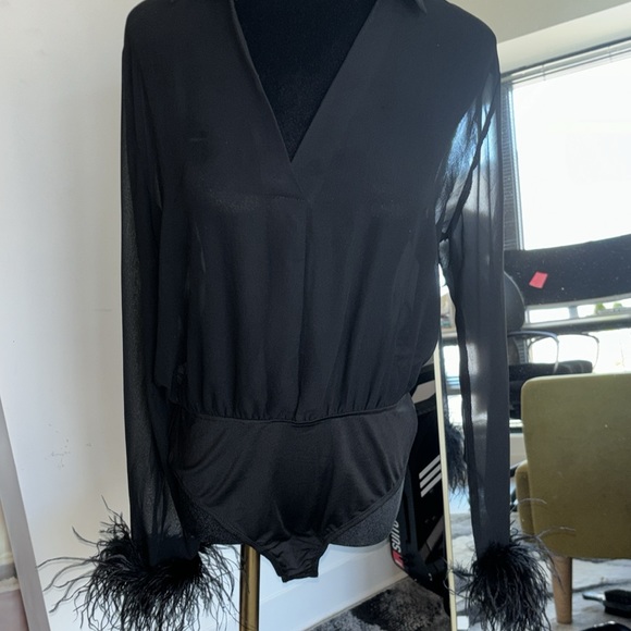 Akira Sheer Ostrich Feather Bodysuit Size L - Picture 2 of 6
